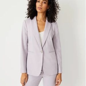 Ann Taylor The Notched One-Button Blazer